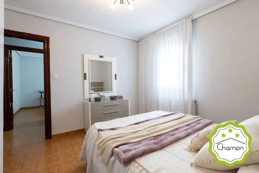 Schlafzimmer von Country house zum Verkauf in Erandio mit Heizung, Privatgarten und Terrasse