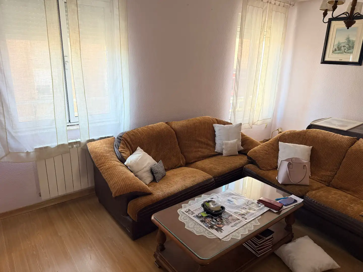 Sala d'estar de Apartament de lloguer en León Capital  amb Calefacció, Moblat i Forn