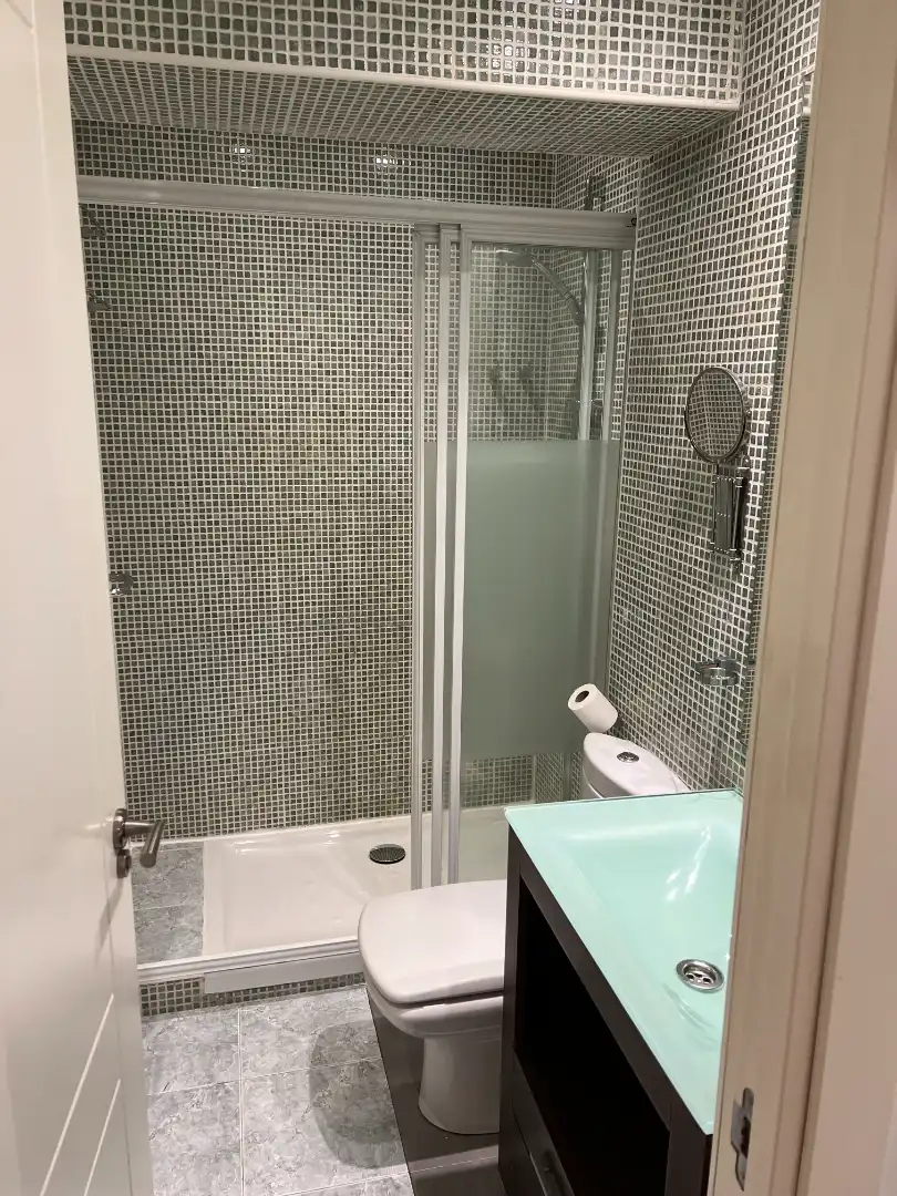 Baño de Piso en venta en Madrid con Aire acondicionado, Calefacción y Parquet
