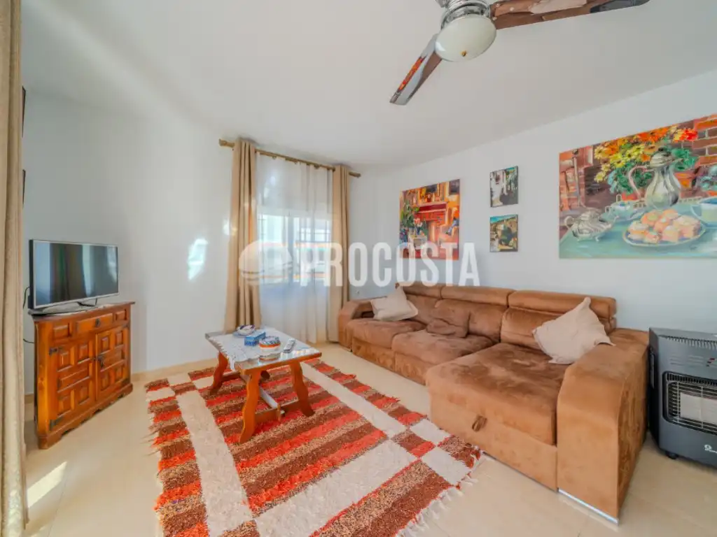 Sala de estar de Piso en venta en Almuñécar con Terraza y Internet