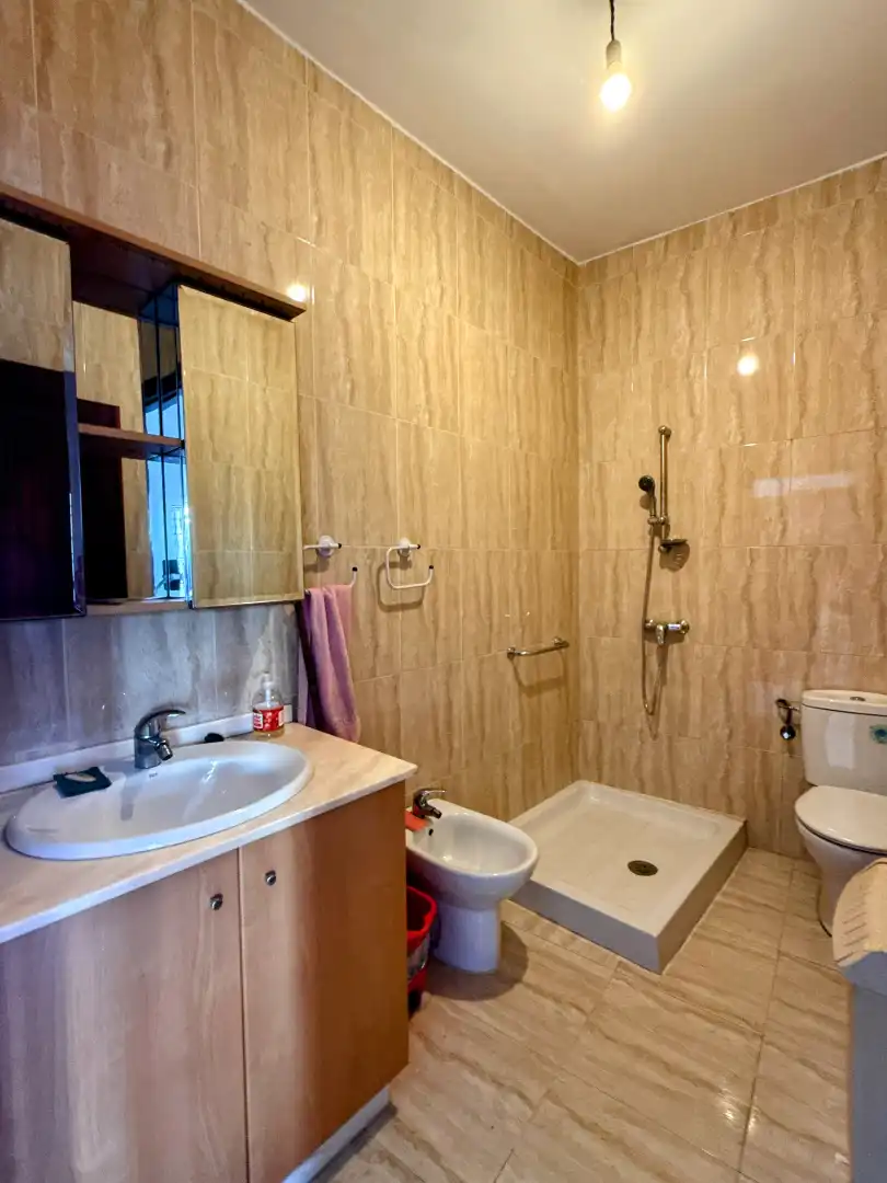 Bany de Casa o xalet en venda en Carballo amb Terrassa
