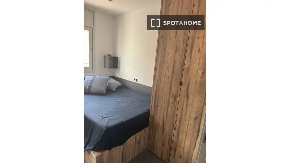 Habitación de Piso para compartir en Mataró con Aire acondicionado, Calefacción y Amueblado
