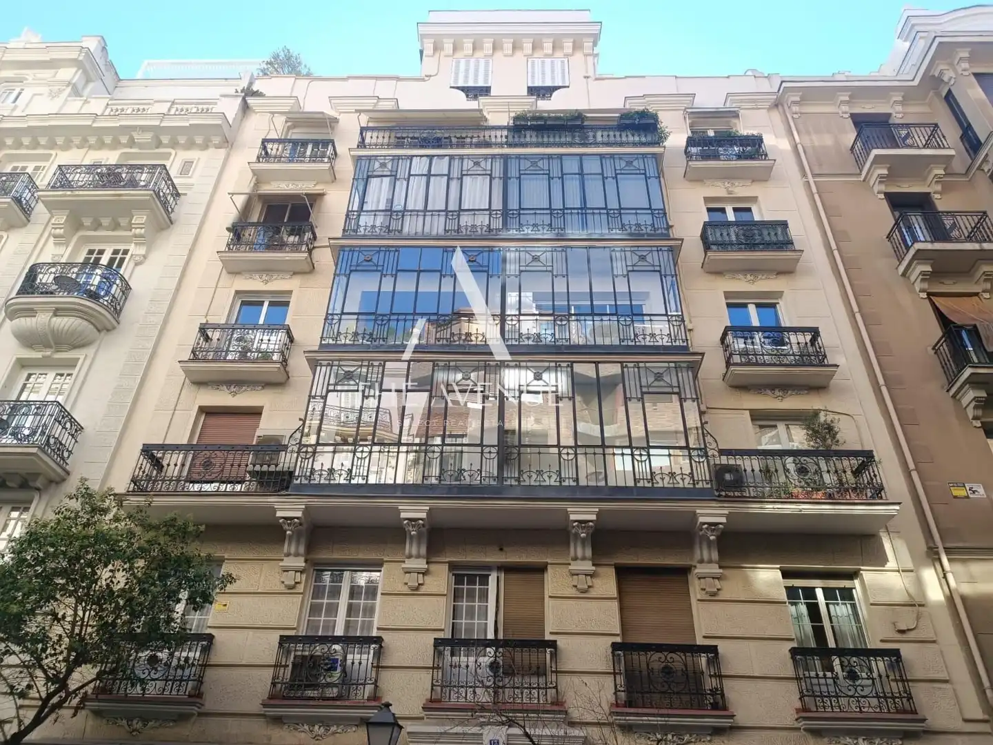 Vista exterior de Estudio en venta en Madrid con Aire acondicionado, Calefacción y Amueblado