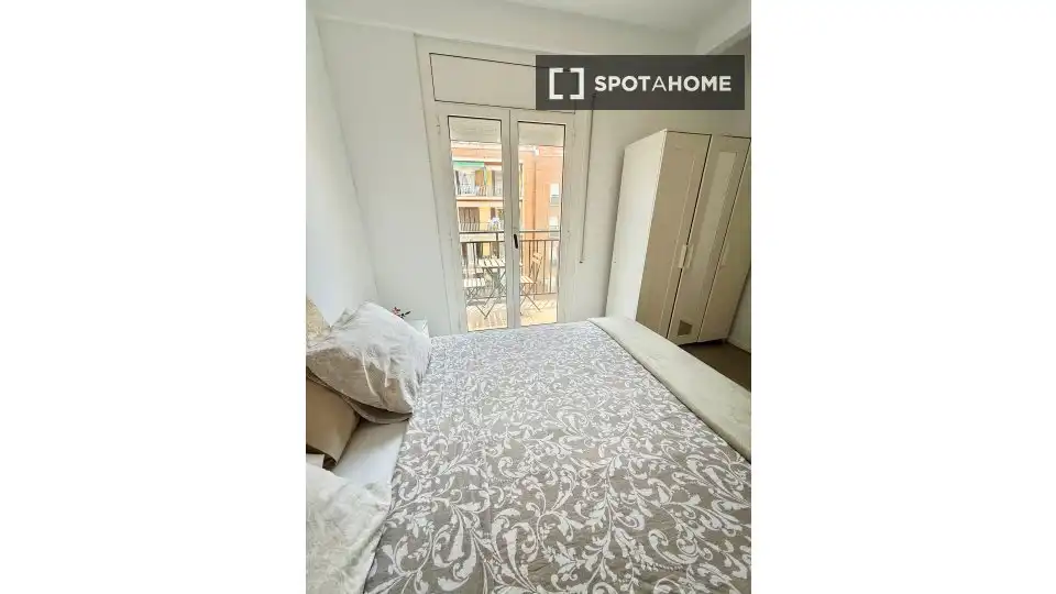 Schlafzimmer von Wohnung zur Miete in Barcelona mit Klimaanlage, Heizung und Möbliert