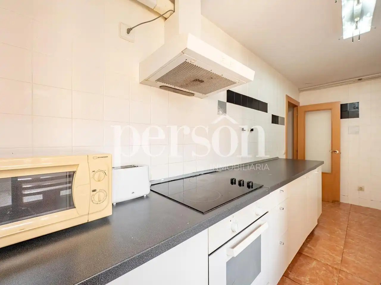 Cocina de Piso de alquiler en Valencia con Aire acondicionado, Amueblado y Balcón