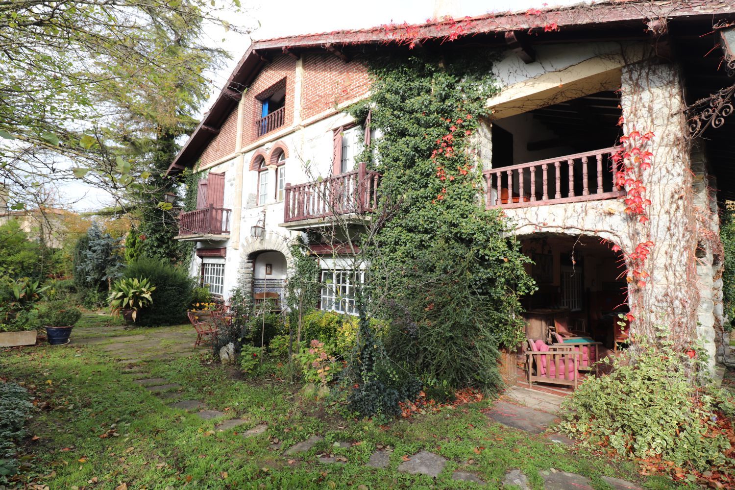 Exterior view of House or chalet for sale in Vitoria - Gasteiz