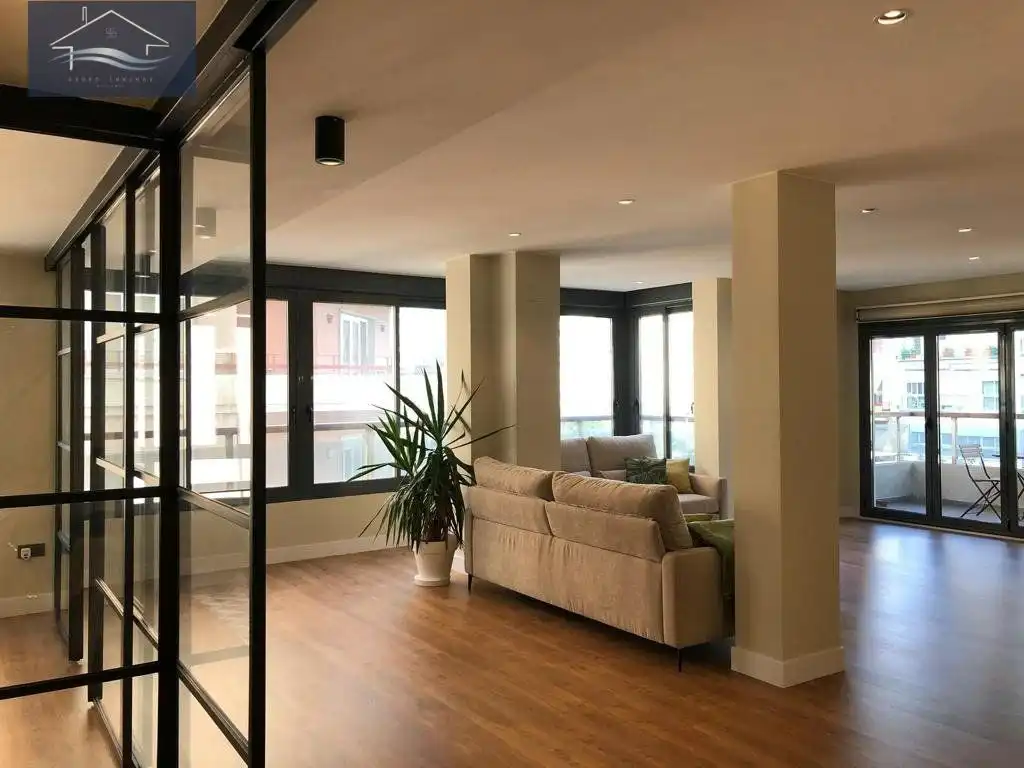 Wohnung zur Miete in Avenida de Federico Soto, 13, Ensanche - Diputación, Centro