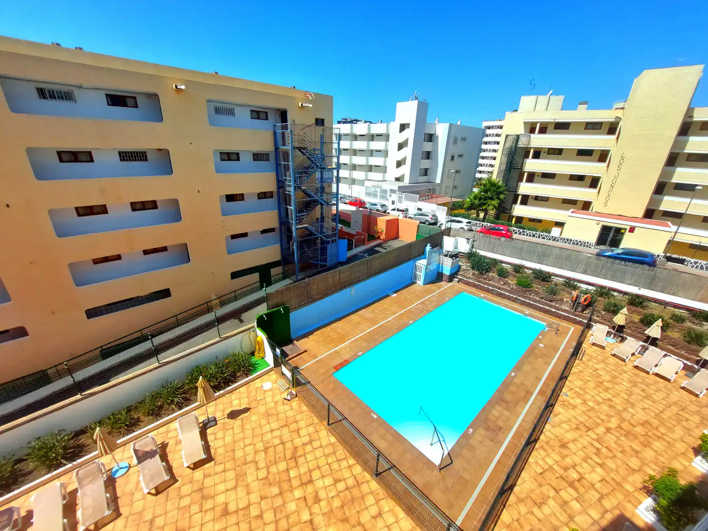 Piscina de Apartamento de alquiler en San Bartolomé de Tirajana con Aire acondicionado, Amueblado y Lavadora