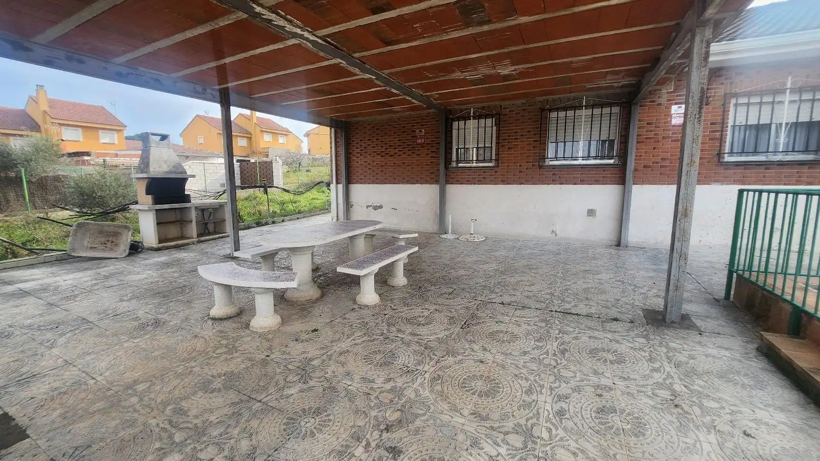 Terrasse von Residential zum Verkauf in Hormigos