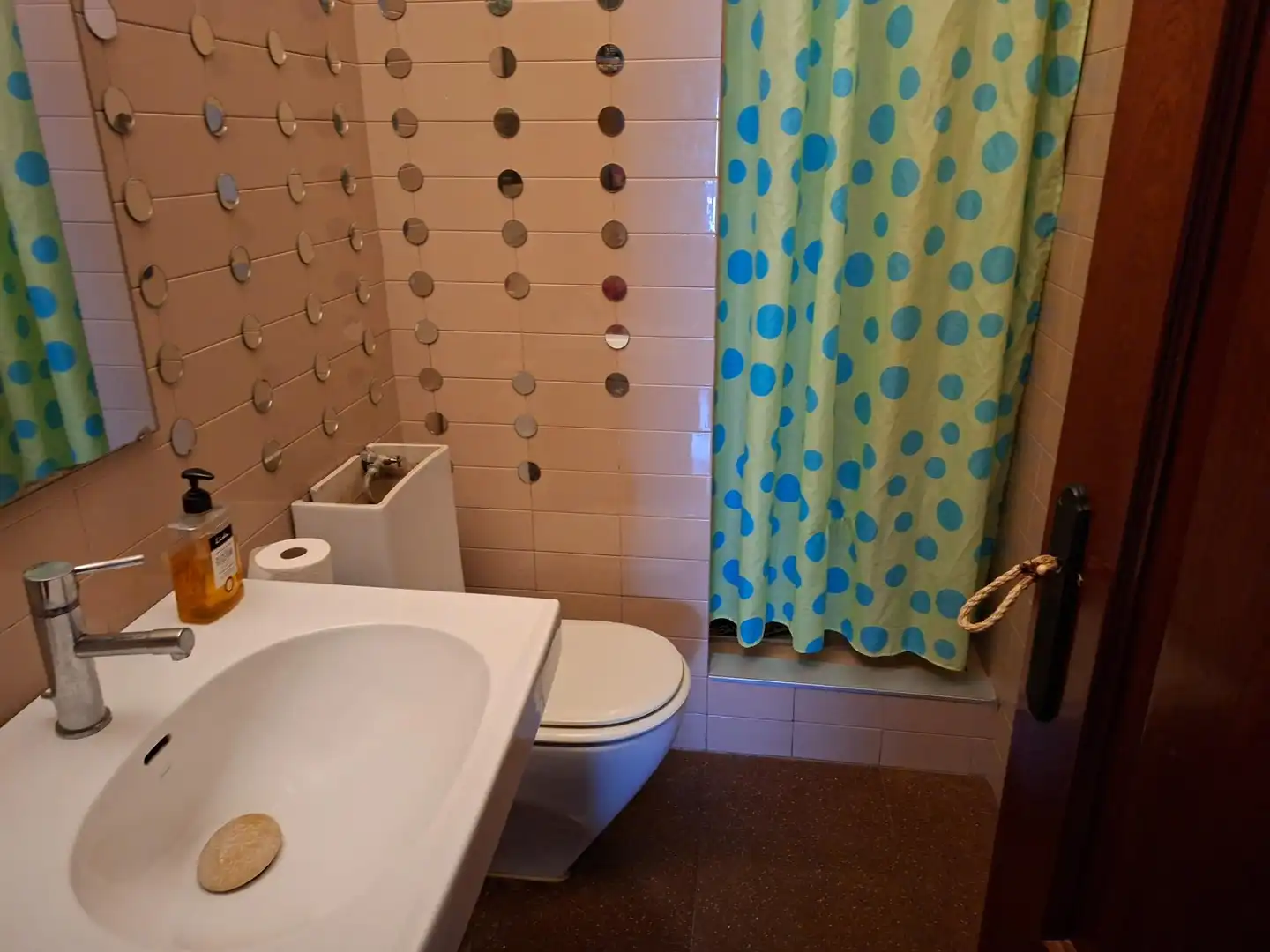 Bany de Pis en venda en Vilafranca del Penedès amb Calefacció, Parquet i Terrassa