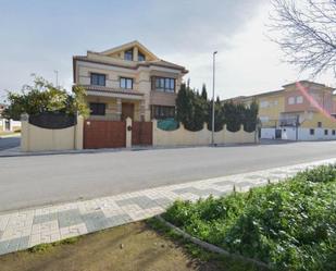 Vista exterior de Casa o xalet en venda en Maracena amb Aire condicionat, Calefacció i Terrassa