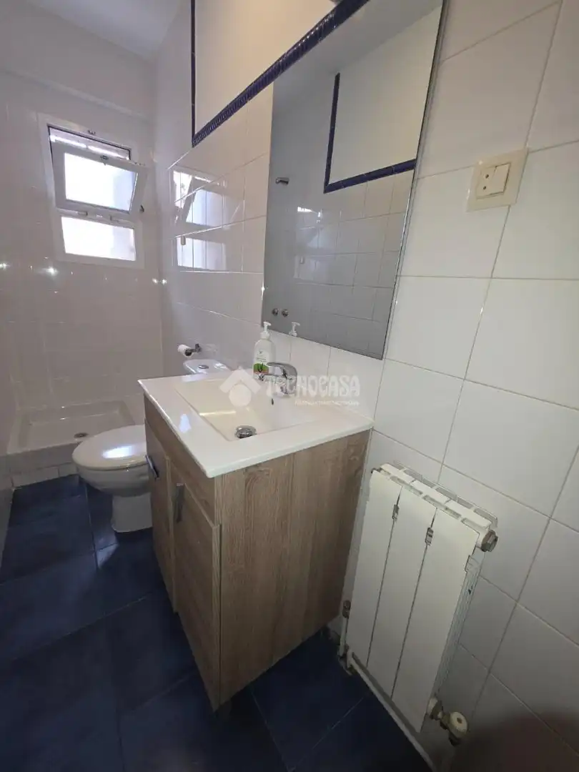 Bathroom of Flat for sale in Alcorcón  with Heating