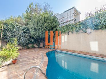 Adossat amb piscina en venda a Hortaleza