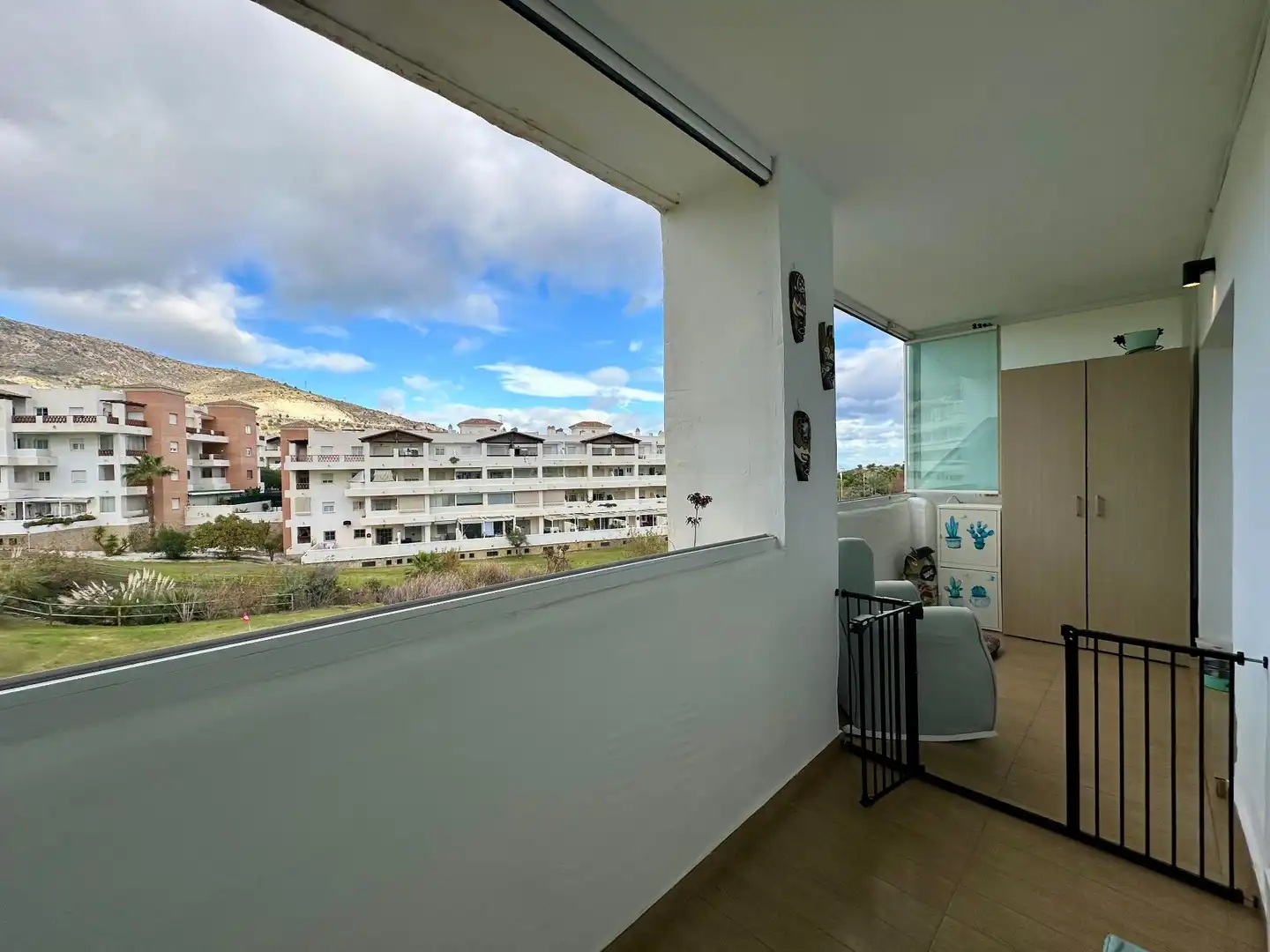 Außenansicht von Wohnungen zum Verkauf in Benalmádena mit Klimaanlage, Heizung und Terrasse