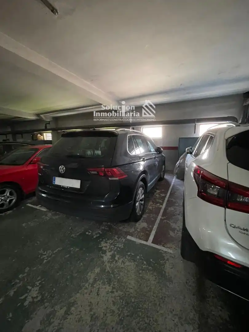 Parking de Piso en venta en Salamanca con Calefacción, Terraza y Trastero