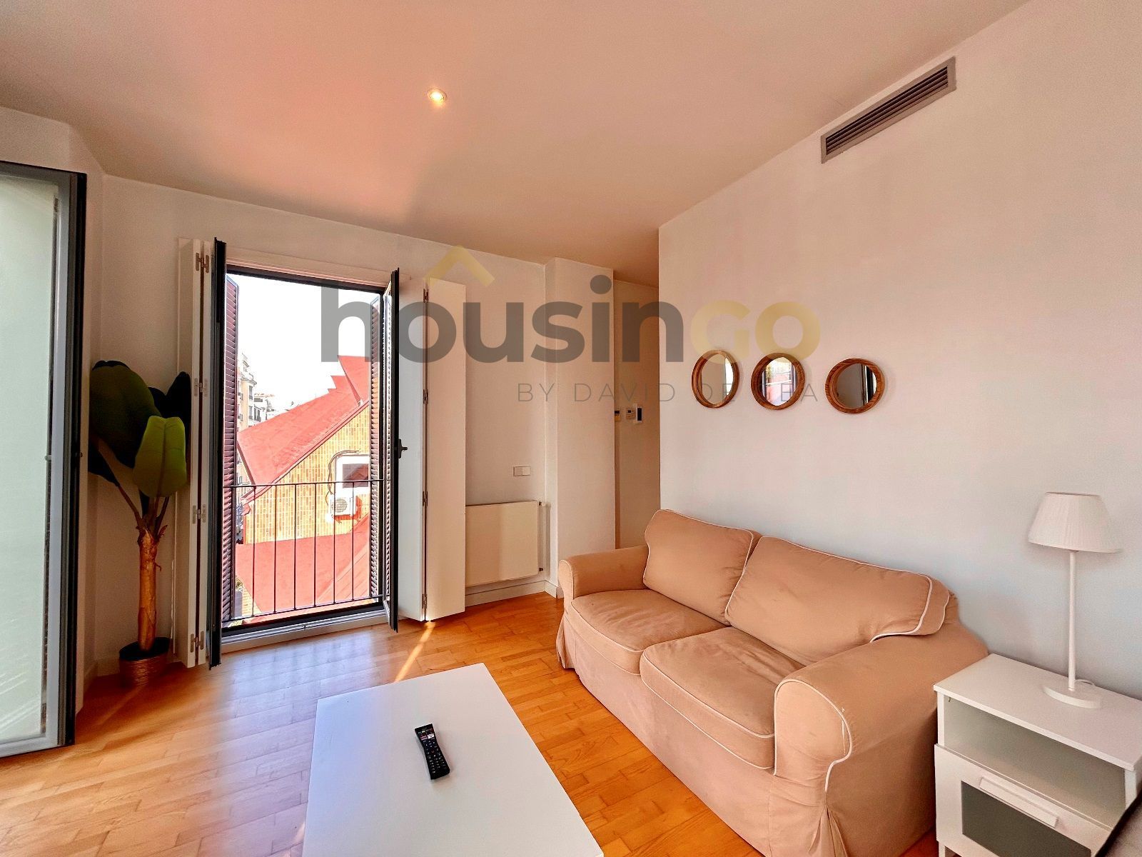 Study to rent in De la Pasa, Palacio