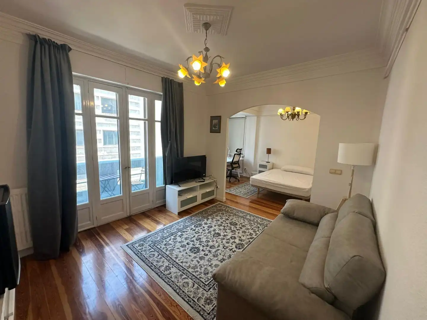 Living room of Flat for rent in Burgos  with Heating, Terrace and Furnished