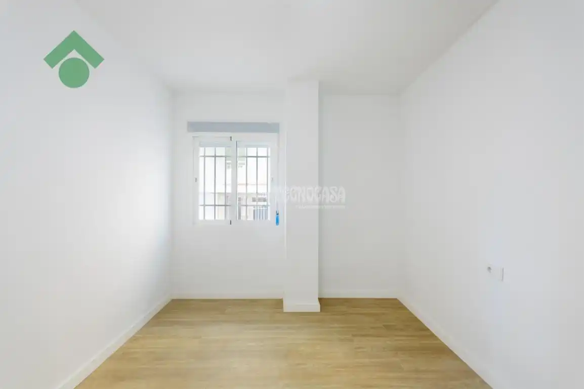 Bedroom of Flat for sale in La Herradura