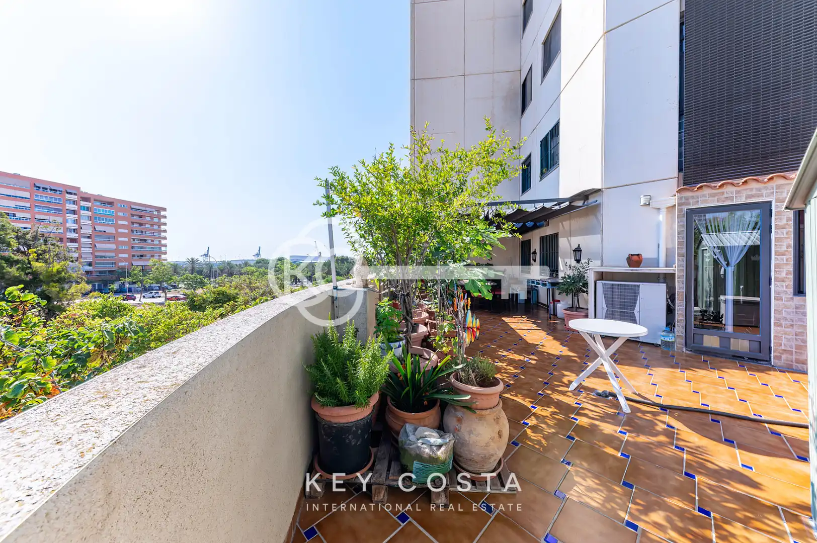 Terrace of Flat for sale in Alicante / Alacant  with Air Conditioner, Heating and Private garden