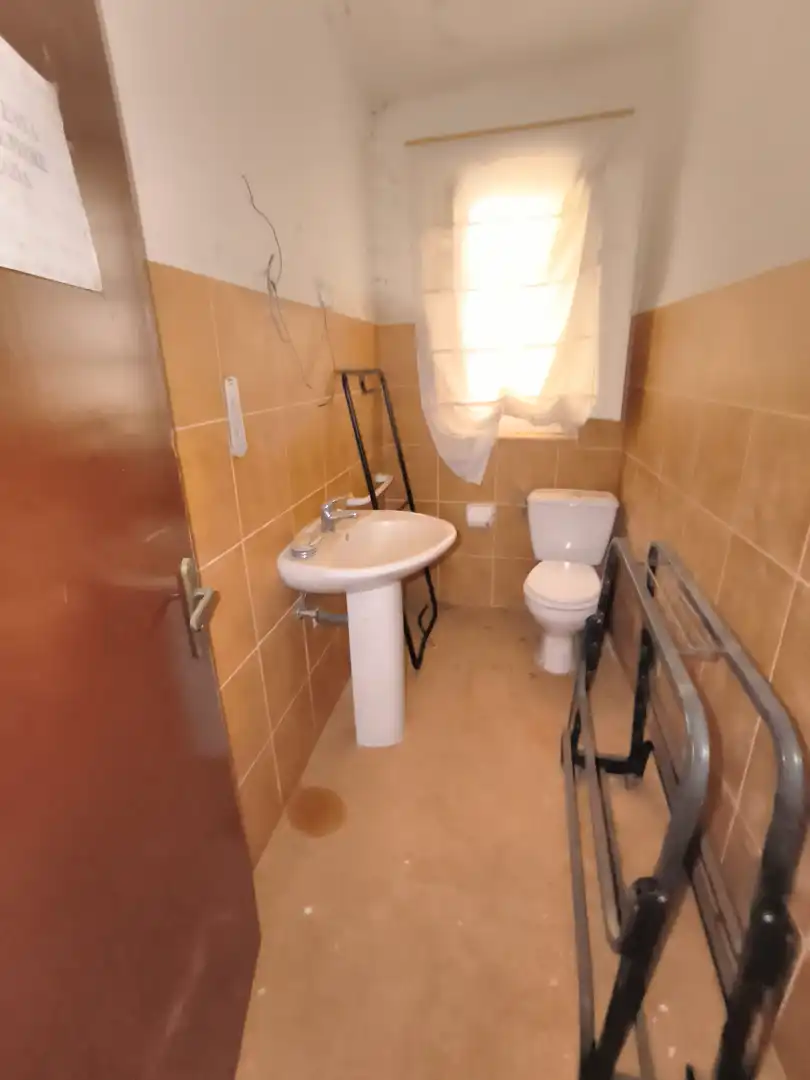 Bany de Casa o xalet en venda en Meneses de Campos amb Jardí privat i Traster