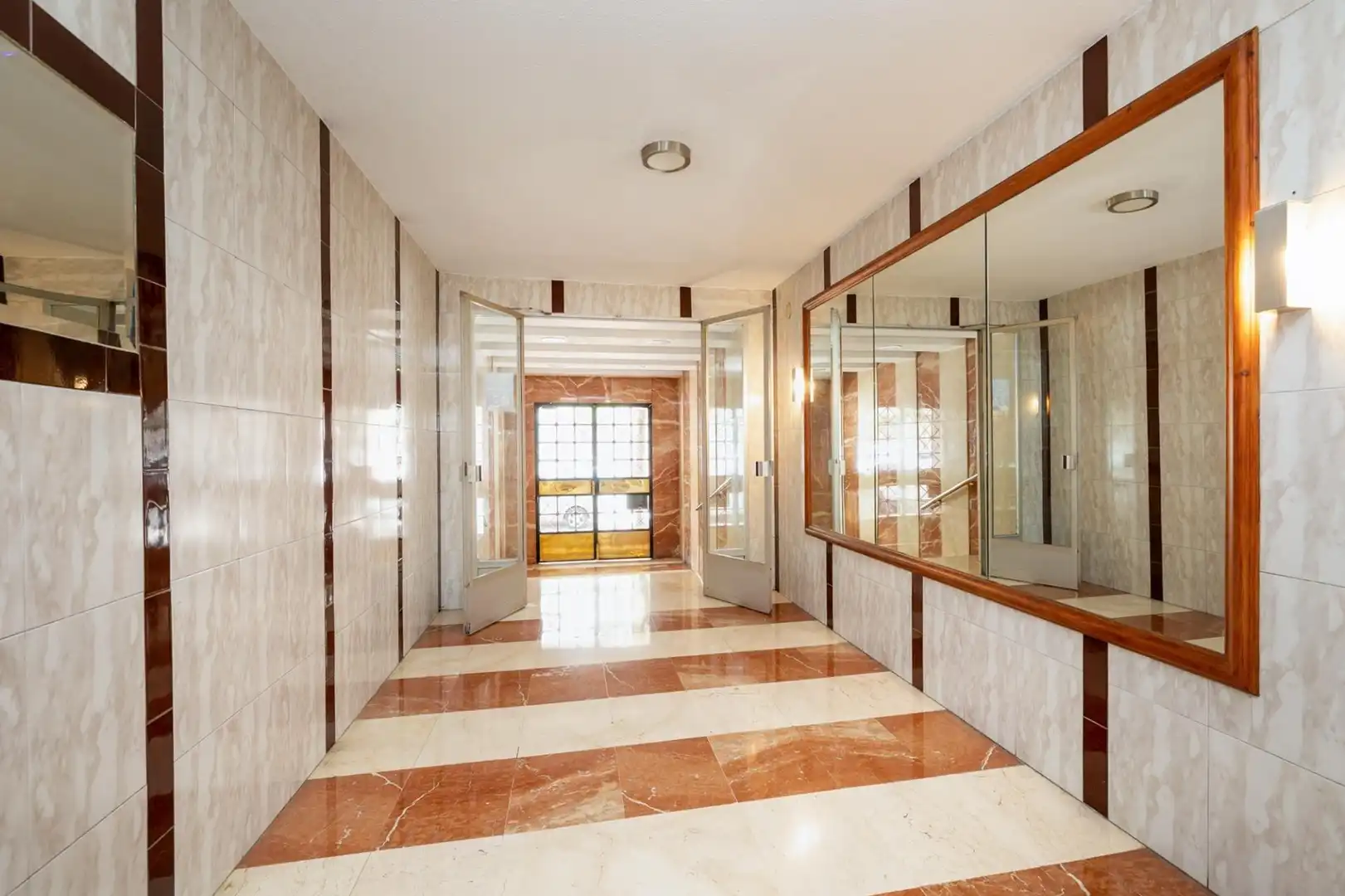 Flat with terrace for sale in Arabial 101, imagen 31