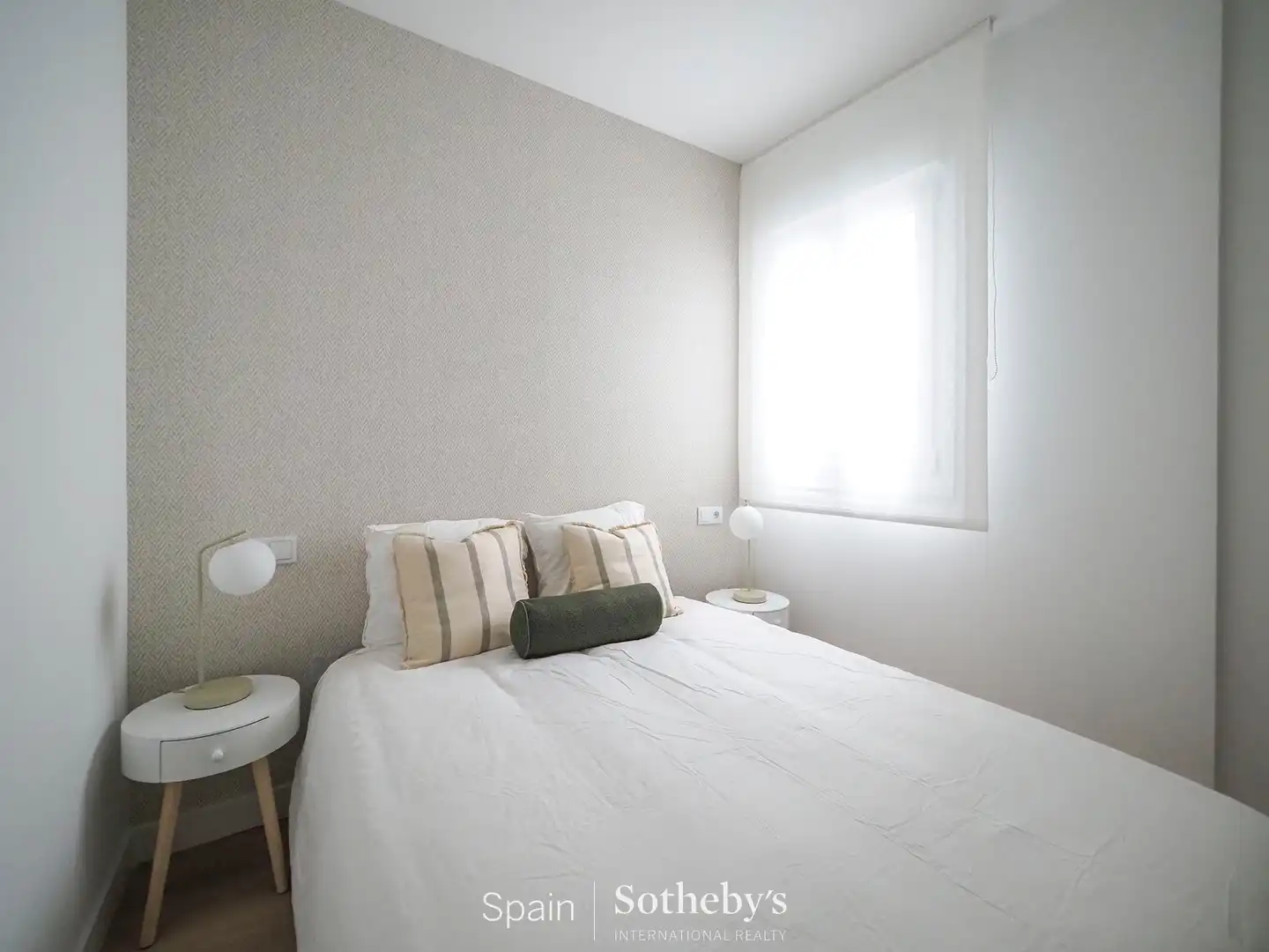 Dormitori de Apartament en venda en Madrid amb Aire condicionat i Calefacció