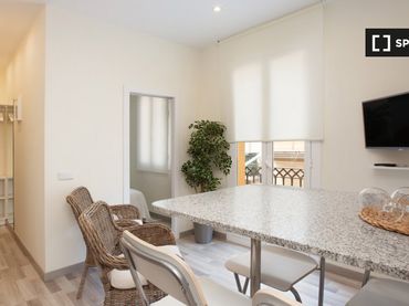 Appartamento con balcone in affitto a Ciutat Vella
