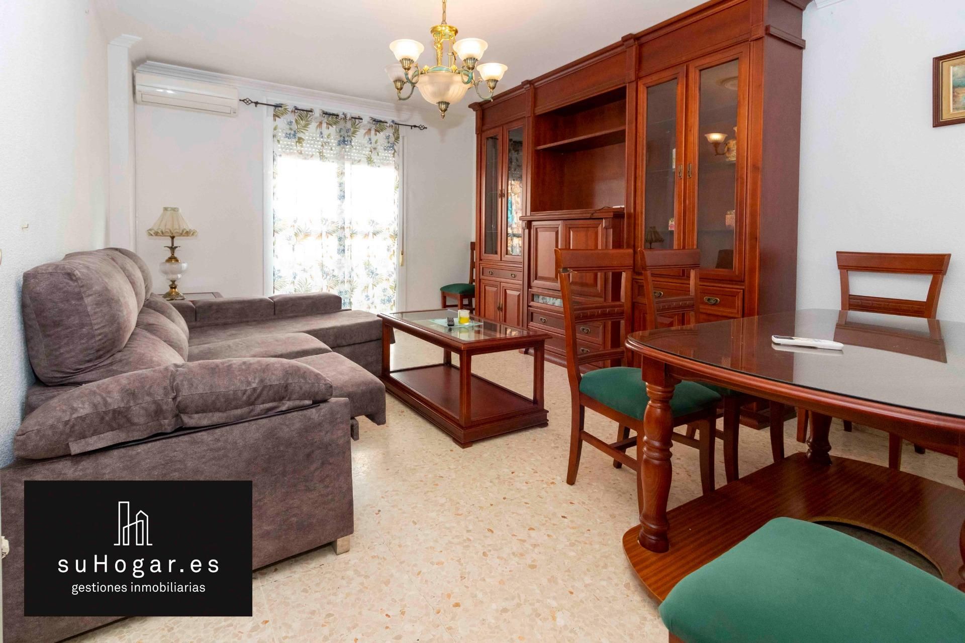 Living room of Flat to rent in Badajoz Capital  with Air Conditioner, Heating and Balcony