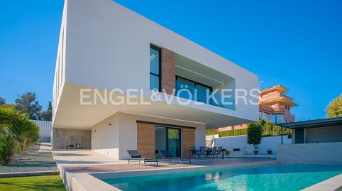 Foto 2 de Casa o xalet en venda a Calle Severo Ochoa, Vistahermosa, Alicante