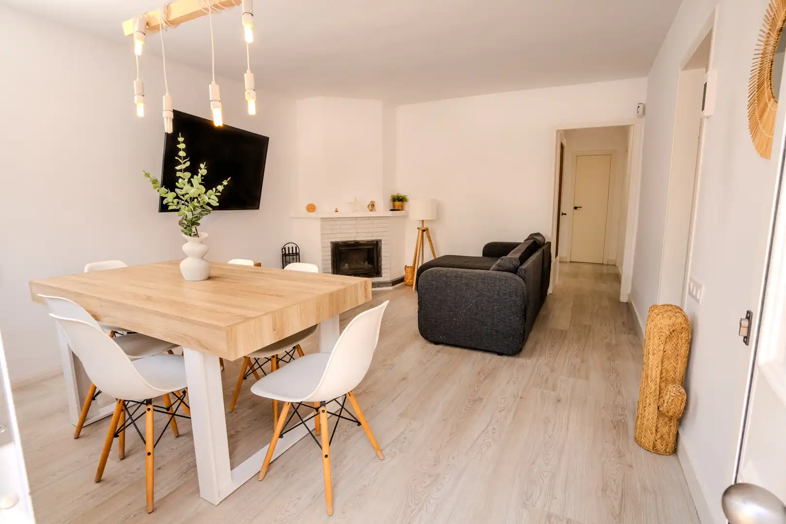 Sala de estar de Casa adosada en venta en L'Ametlla de Mar  con Aire acondicionado, Calefacción y Parquet