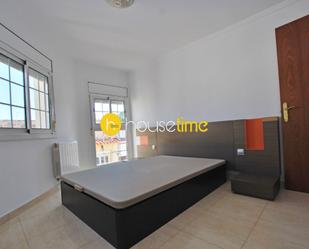 Bedroom of Flat for sale in Badalona