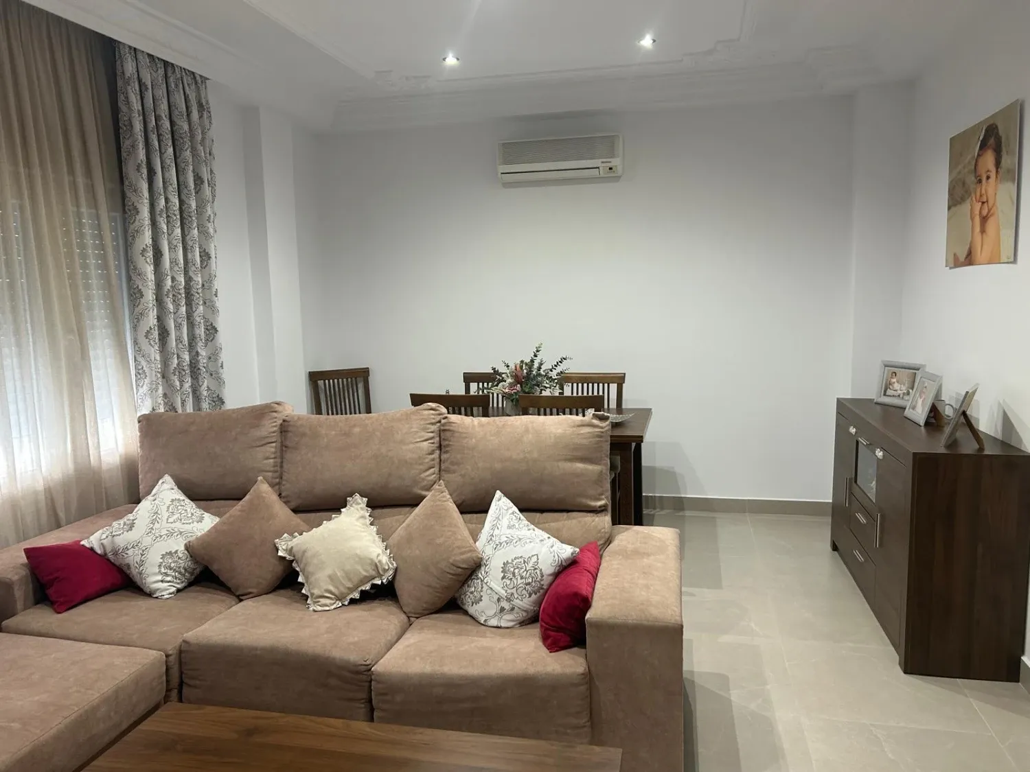 Sala d'estar de Casa o xalet en venda en Chiclana de la Frontera amb Aire condicionat, Traster i Forn