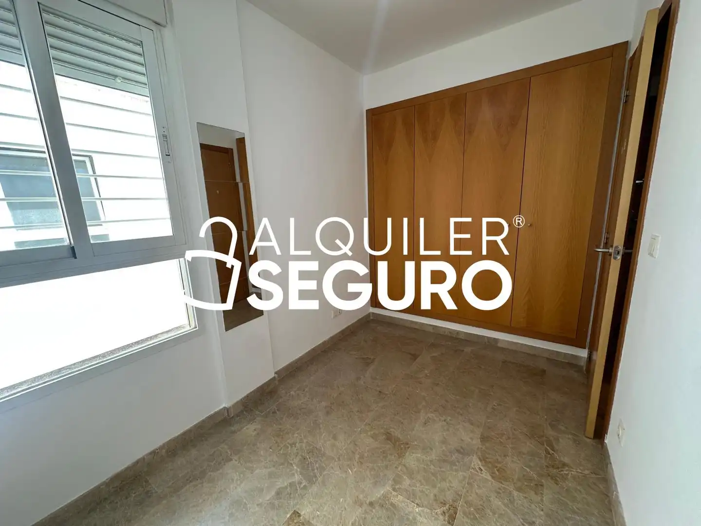 Habitación de Ático de alquiler en Paiporta con Aire acondicionado, Calefacción y Terraza