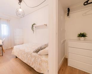 Bedroom of Apartment to share in  Valencia Capital  with Furnished, Washing machine and Microwave