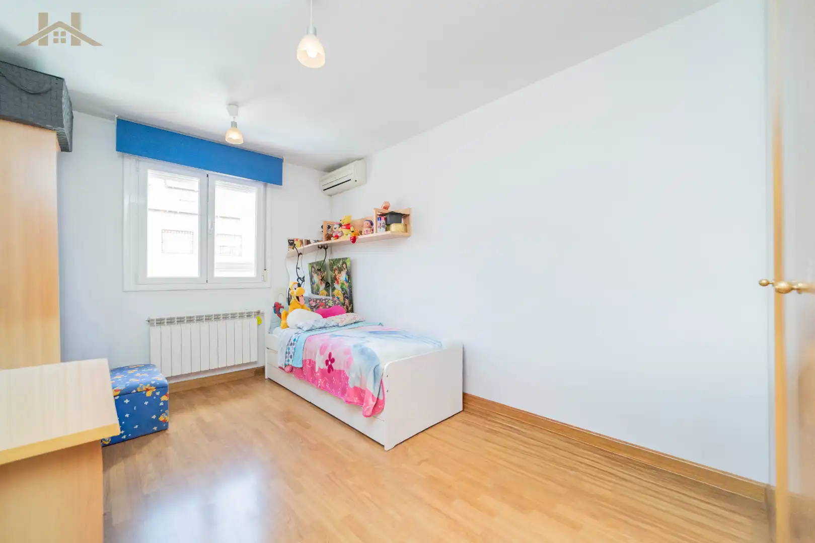 Bedroom of Detached homes for sale in Móstoles  with Air Conditioner, Heating and Private garden
