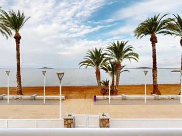 Villa mit Garten zur Miete in Paseo Marítimo de Poniente