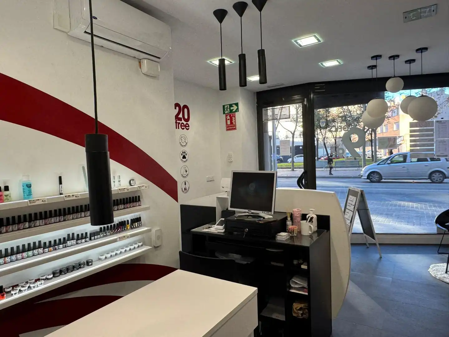 Commercial properties for transfer in Sabadell  with Furnished