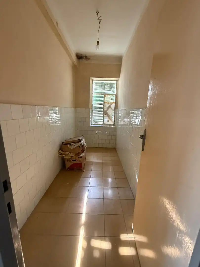 Bany de Casa o xalet en venda en Cantalapiedra amb Calefacció i Jardí privat