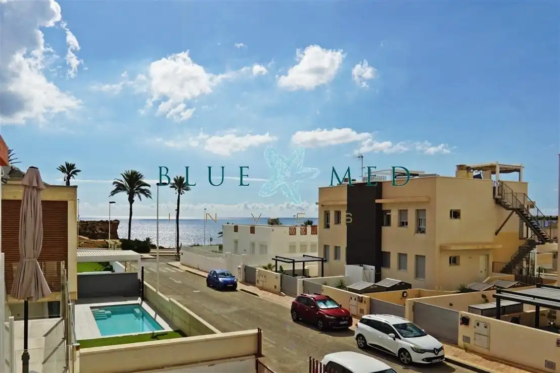 Vista exterior de Ático en venta en Puerto de Mazarrón