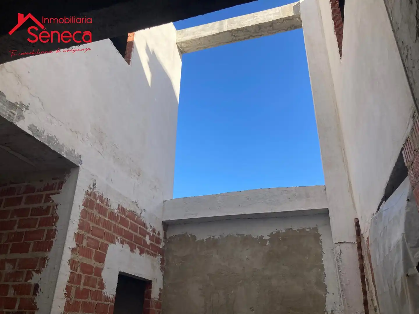 Vista exterior de Casa adosada en venda en Córdoba