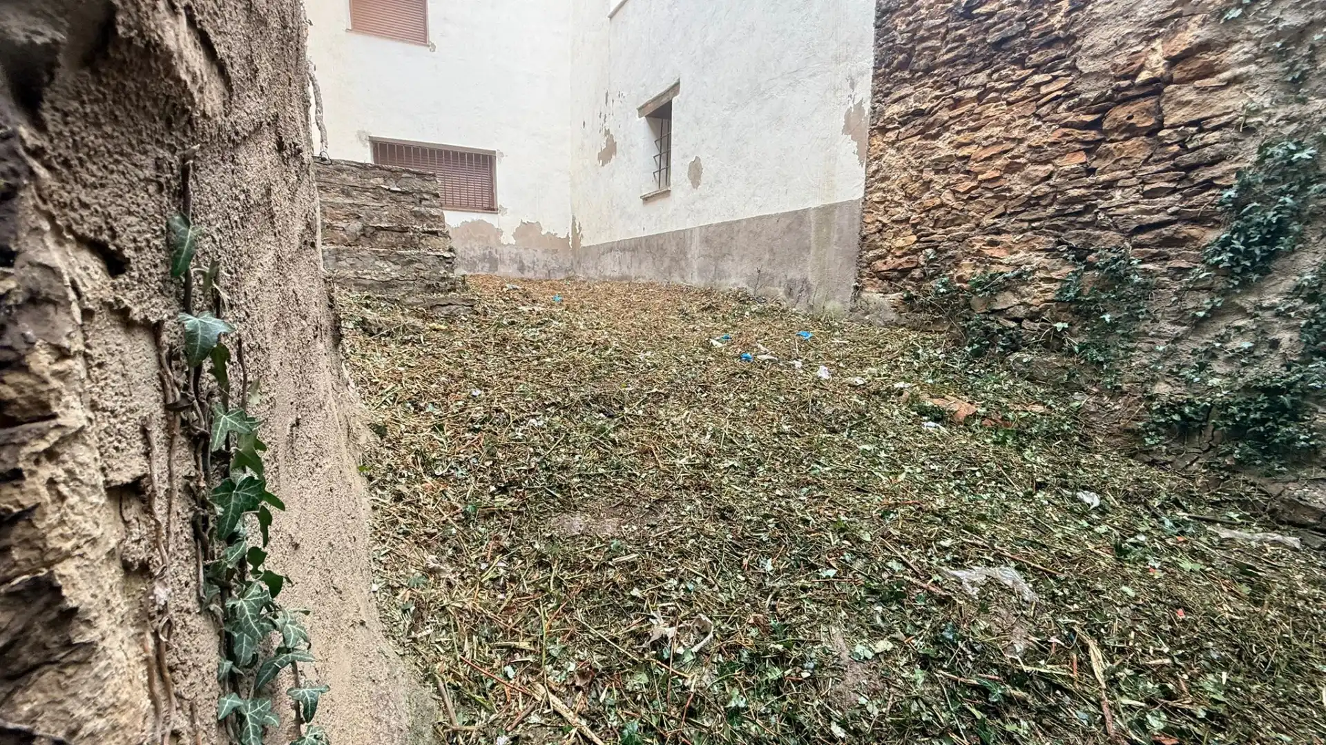 Houses for sale in Mosqueruela  with Terrace and Storage room
