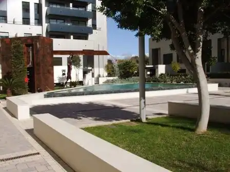 Piscina de Pis de lloguer en Valencia amb Aire condicionat, Calefacció i Jardí privat