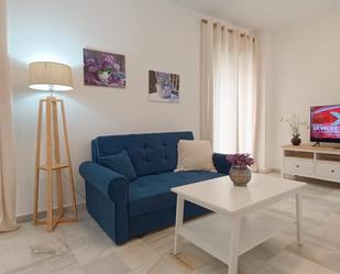 Sala d'estar de Apartament de lloguer en Jerez de la Frontera amb Aire condicionat i Moblat