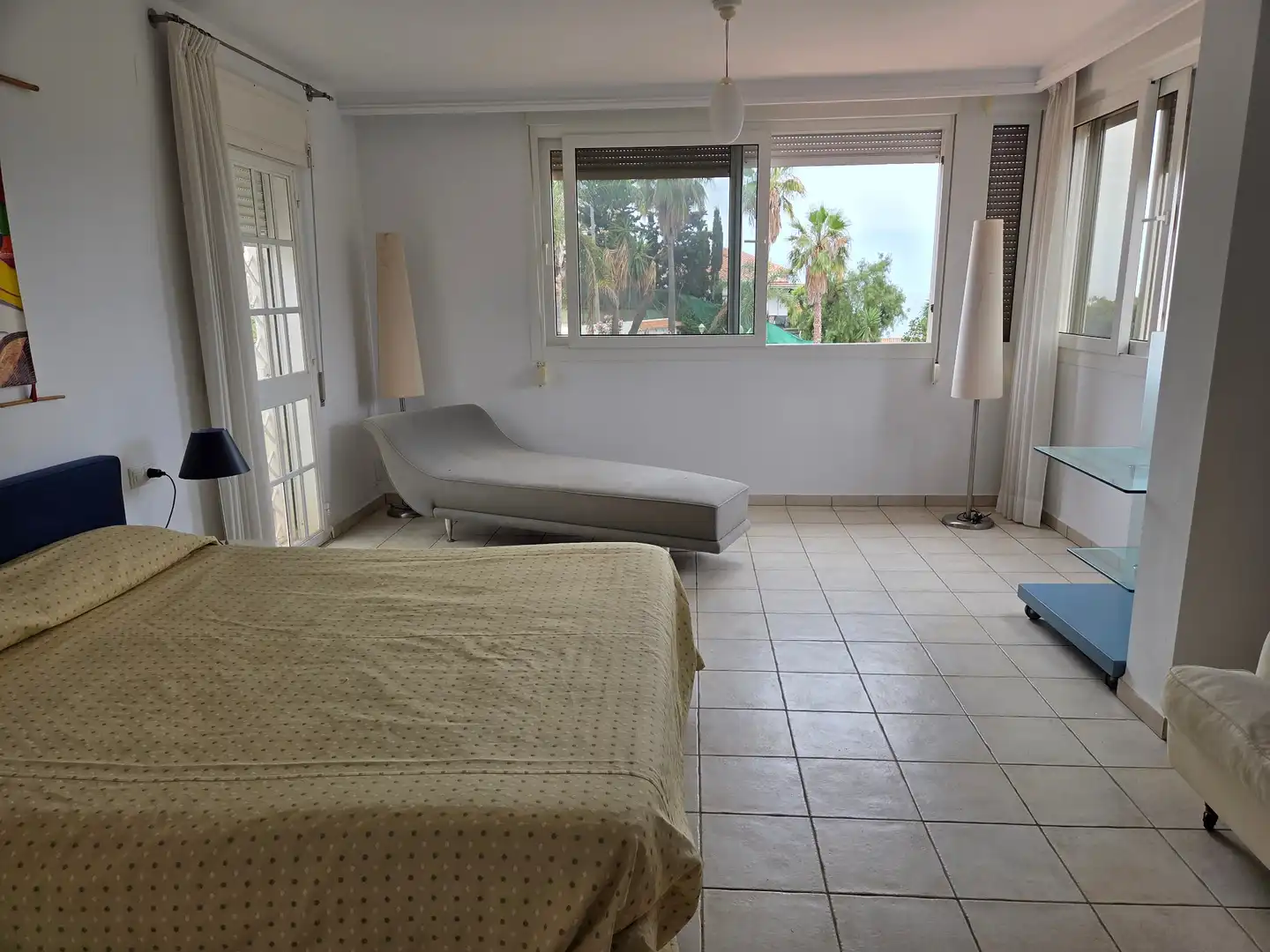 Habitación de Casa o chalet en venta en Vélez-Málaga con Aire acondicionado, Jardín privado y Terraza
