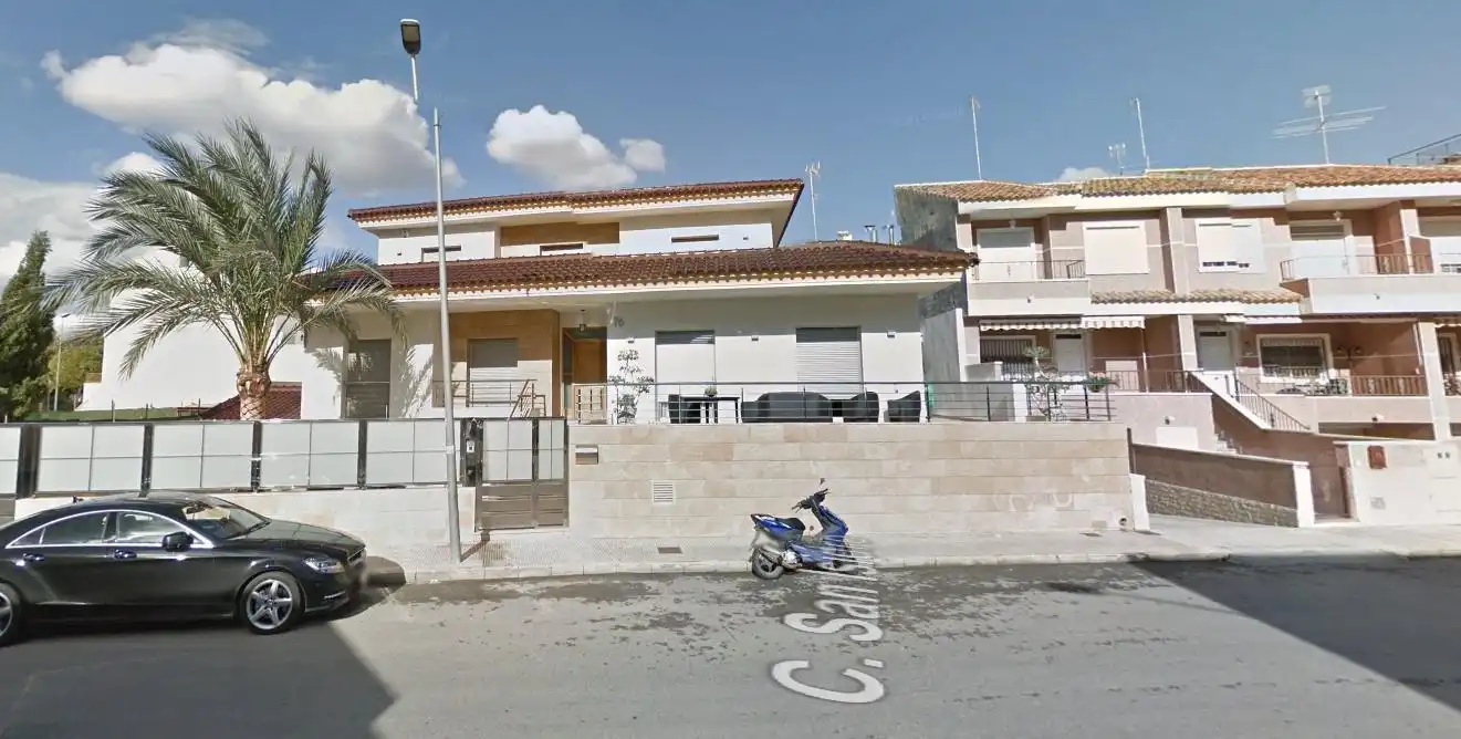 Villa con giardino in vendita a Calle SAN ISIDRO