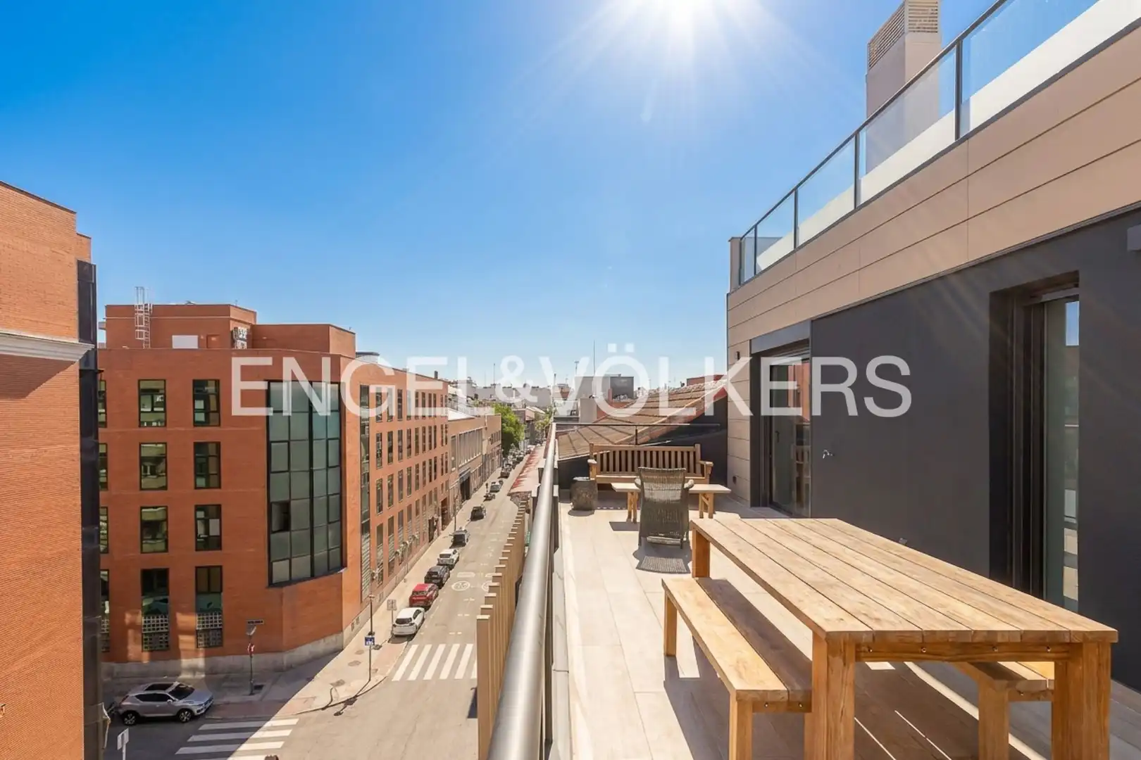 Terrassa de Àtic de lloguer en Madrid amb Aire condicionat, Calefacció i Jardí privat