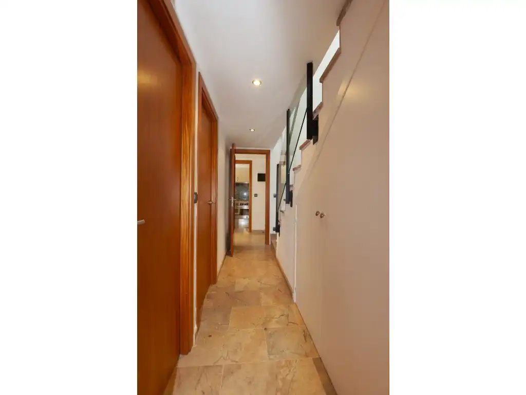 Attic for sale in Roses  with Air Conditioner, Heating and Furnished