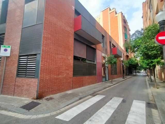 Exterior view of Duplex for sale in  Barcelona Capital  with Air Conditioner and Heating