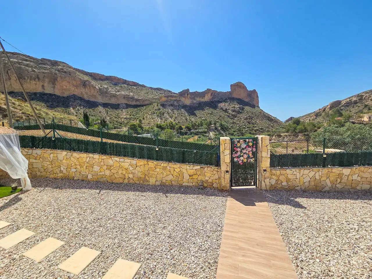 Exterior view of Houses for sale in Crevillent, Alicante