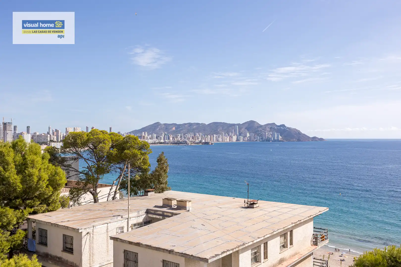 Exterior view of Flat for sale in Playa Poniente